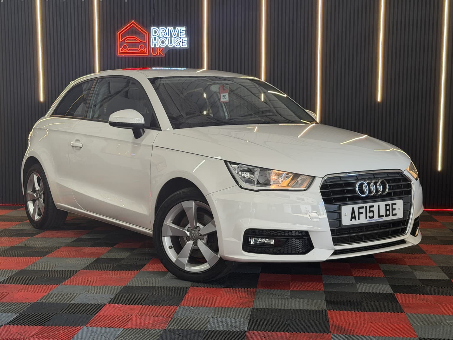 Audi A1 - image 1 of 34