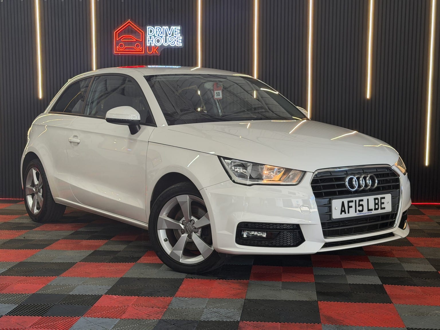 Audi A1 - image 1 of 34