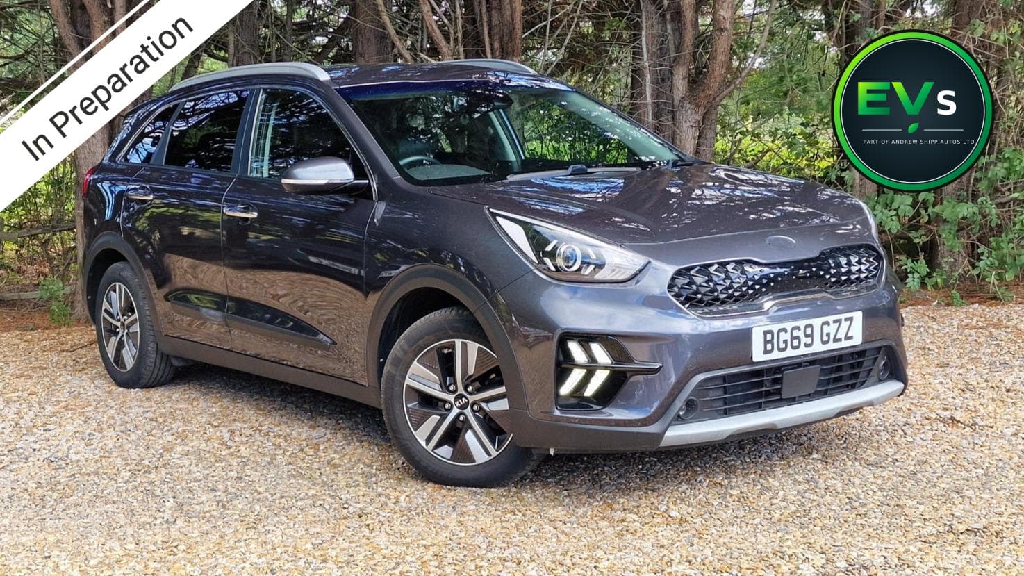 Kia Niro - image 1 of 2