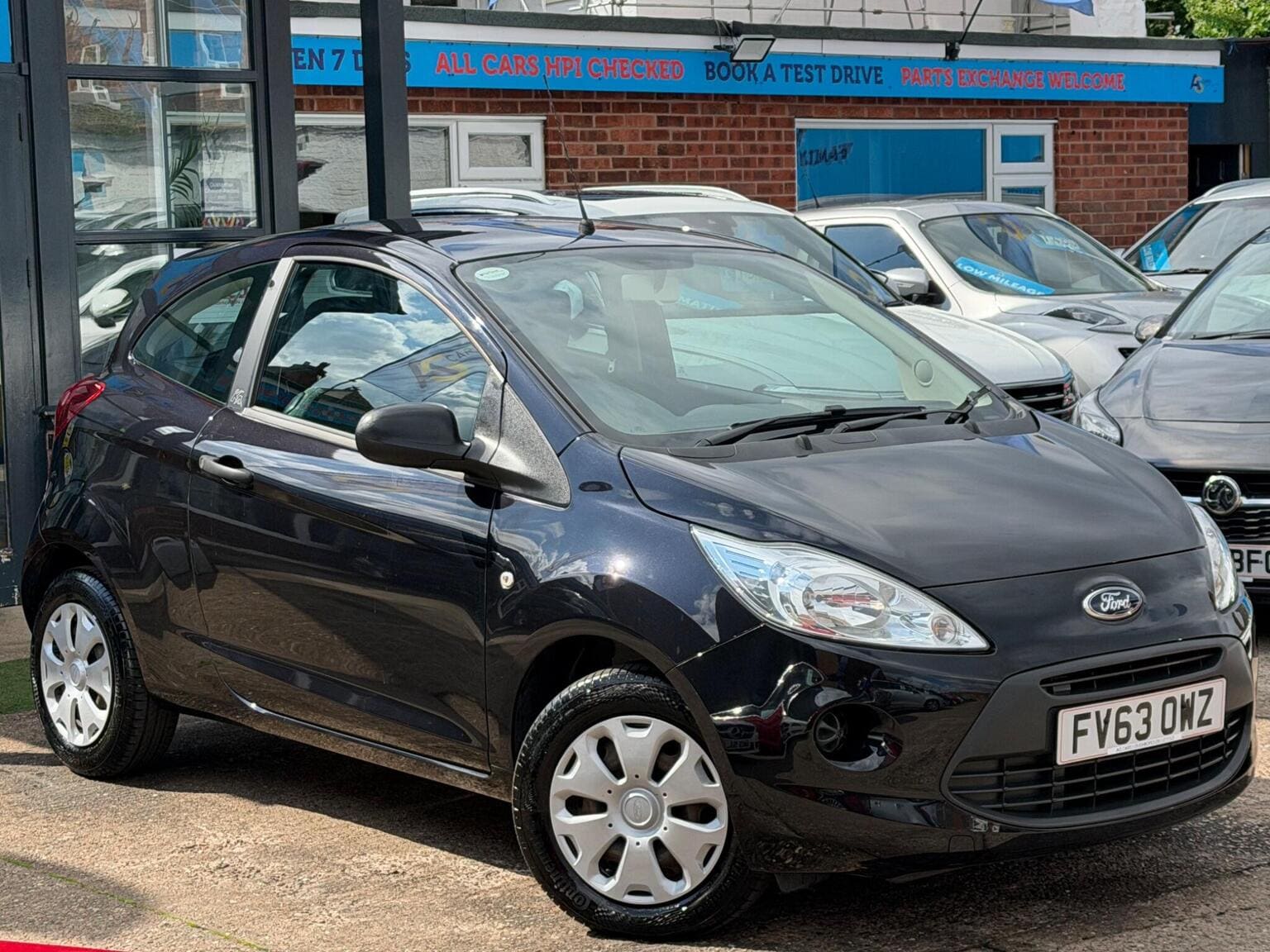 Ford Ka - image 1 of 63