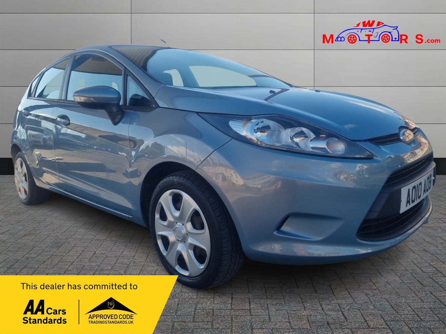 Ford Fiesta - image 1 of 33