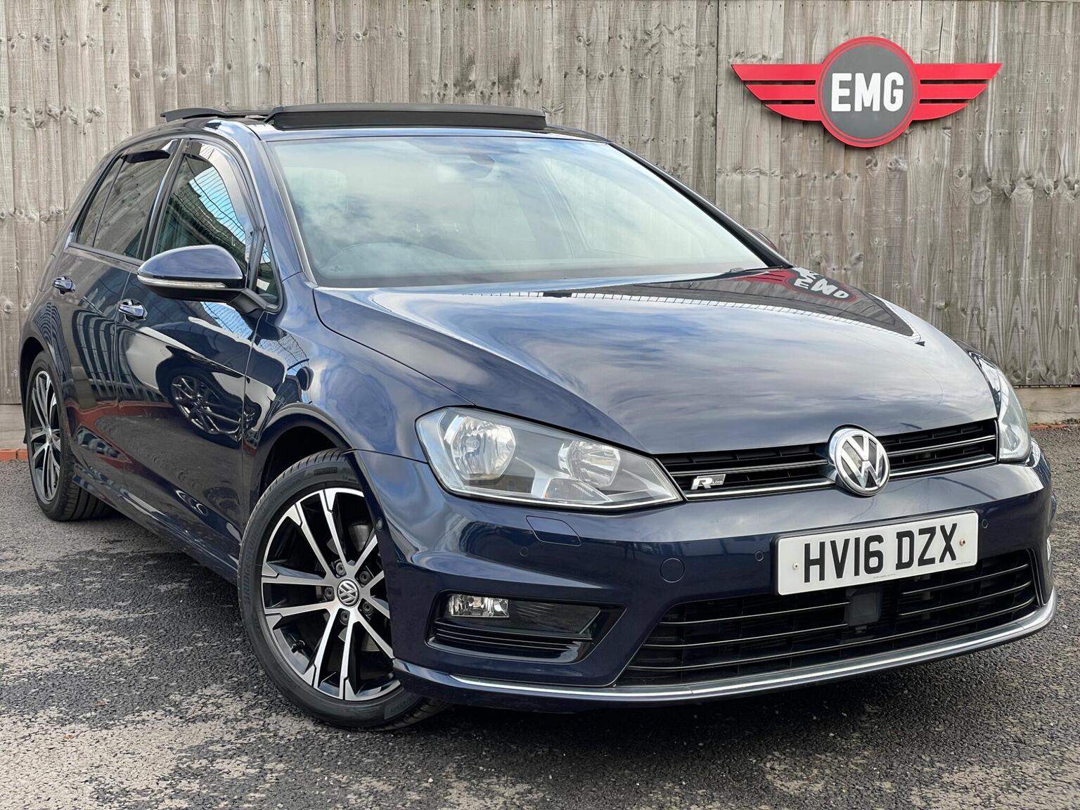 2016 Volkswagen Golf 2.0 TDI BlueMotion Tech R-Line DSG Euro — photo 1 of 73