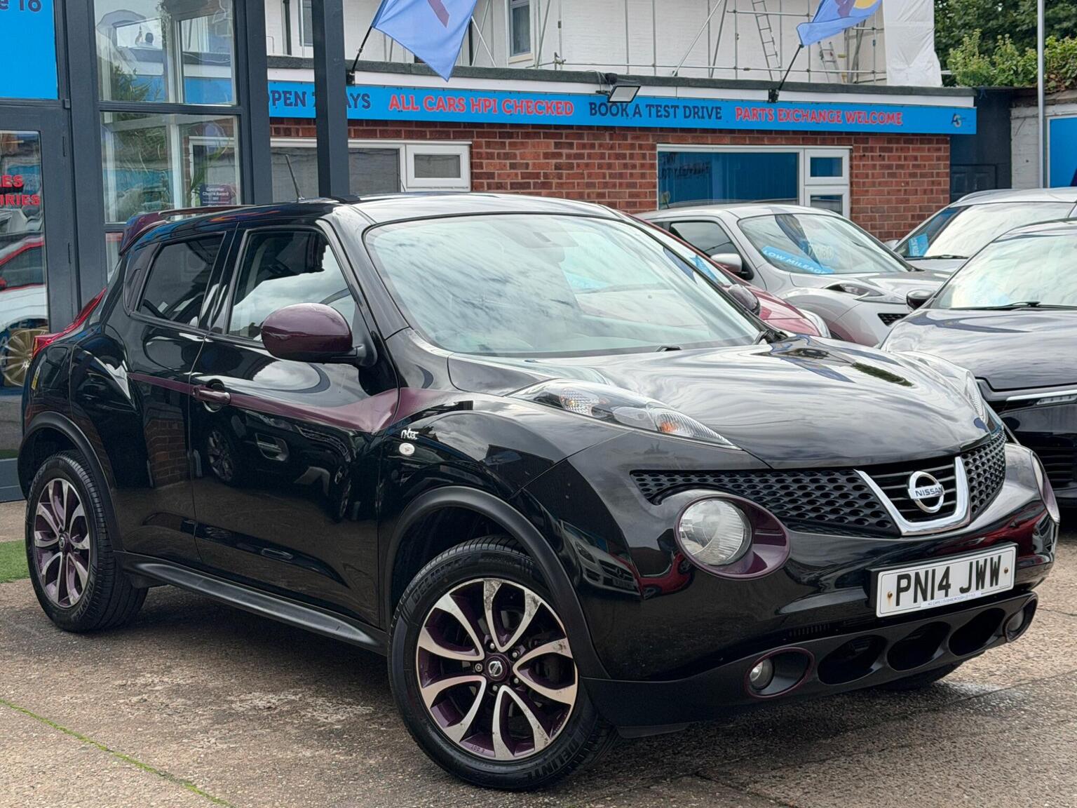 Nissan Juke - image 1 of 52
