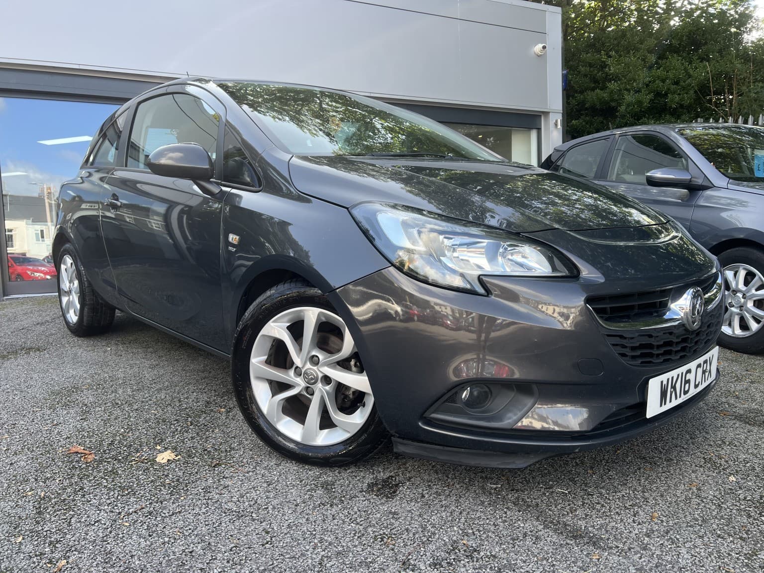 Vauxhall Corsa - image 1 of 6