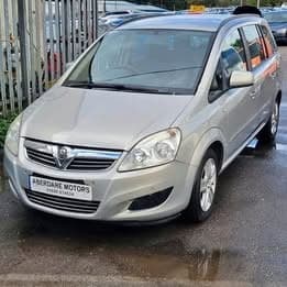 Vauxhall Zafira - image 1 of 9