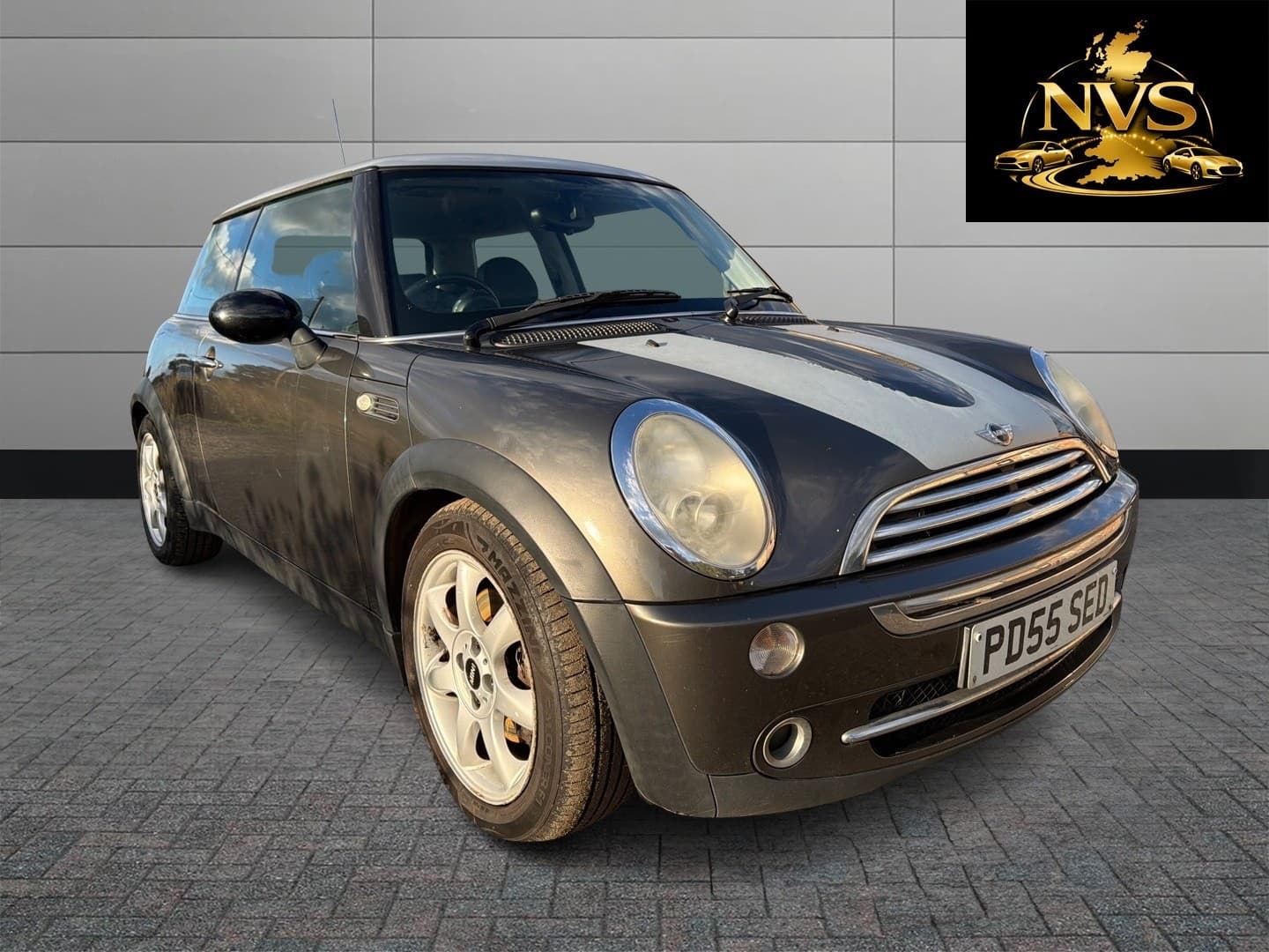 MINI Hatch - image 1 of 12