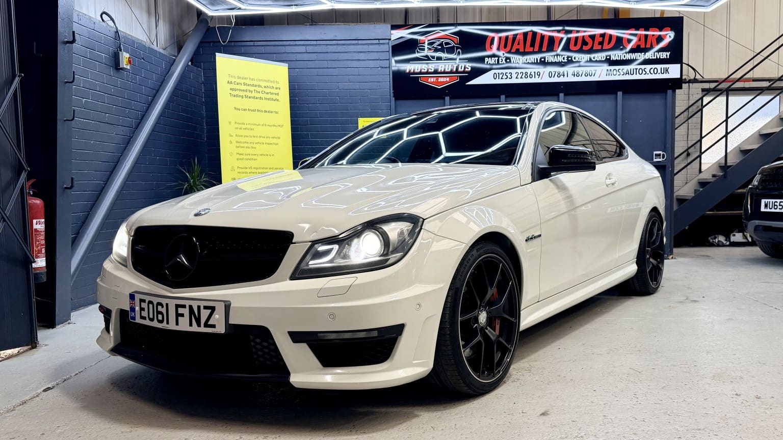 MERCEDES-BENZ C CLASS - image 1 of 40