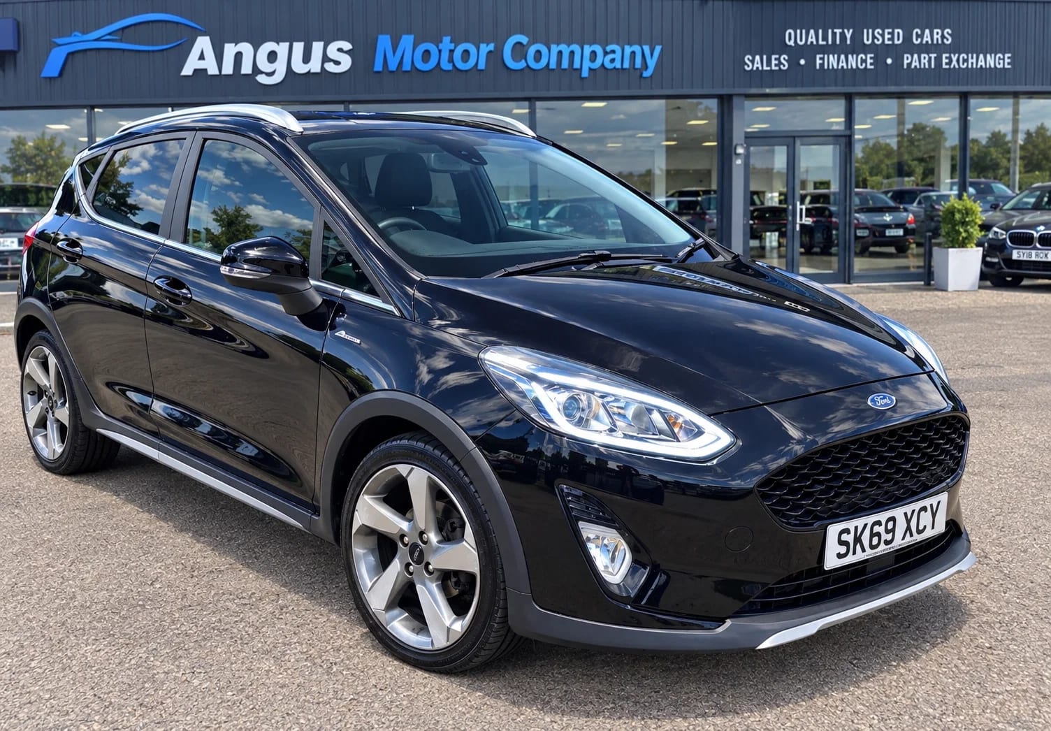 Ford Fiesta - image 1 of 3