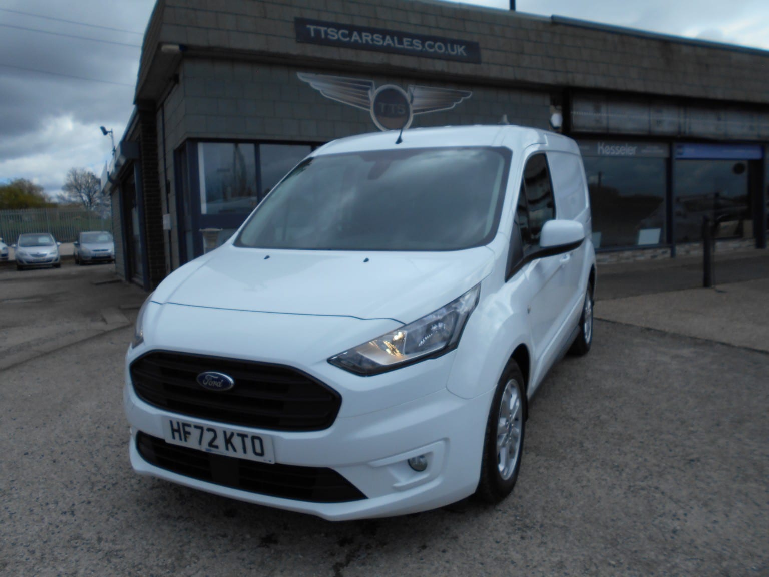 Ford Transit Connect - image 1 of 23