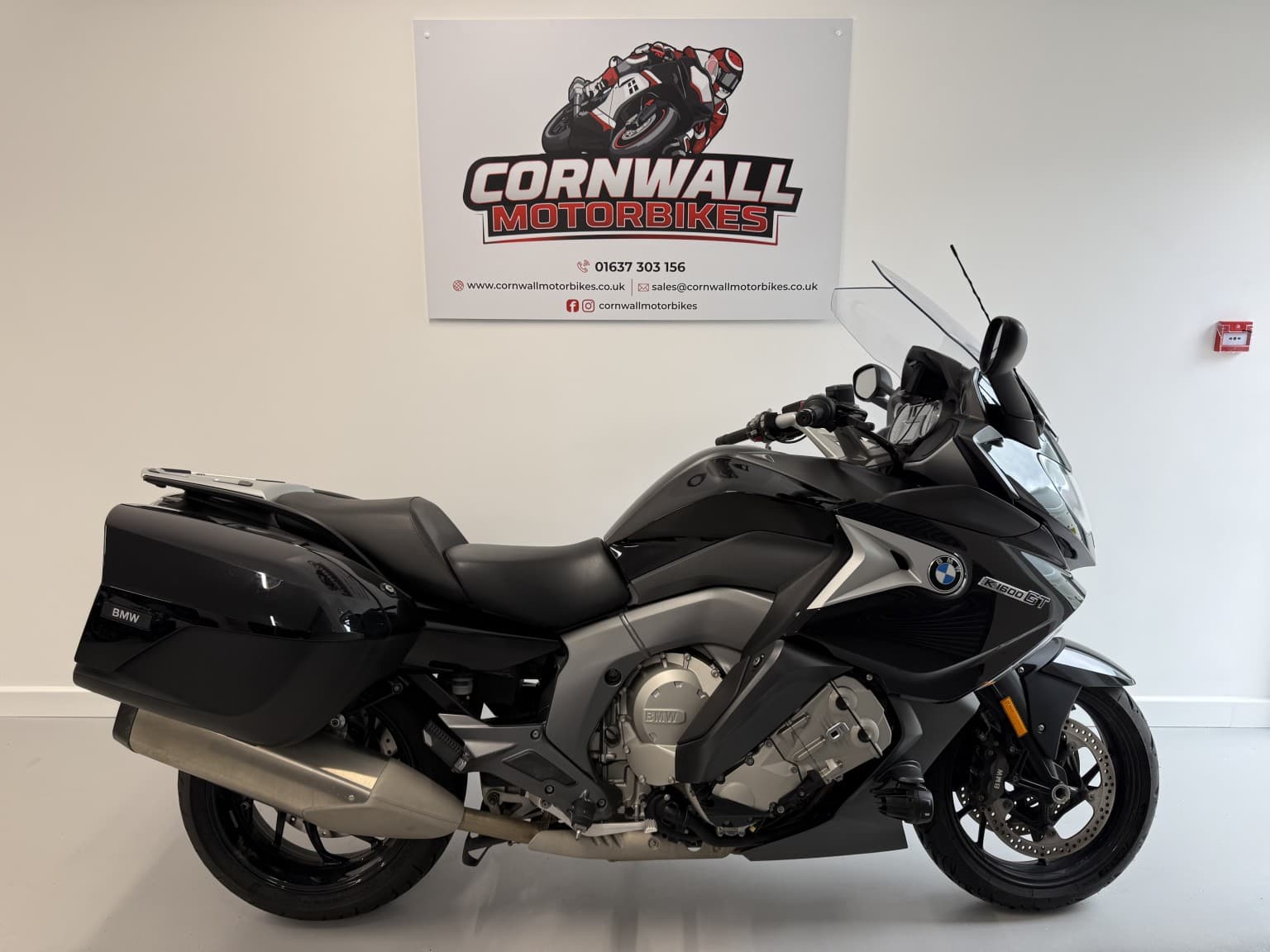 BMW K 1600 GT - image 1 of 27
