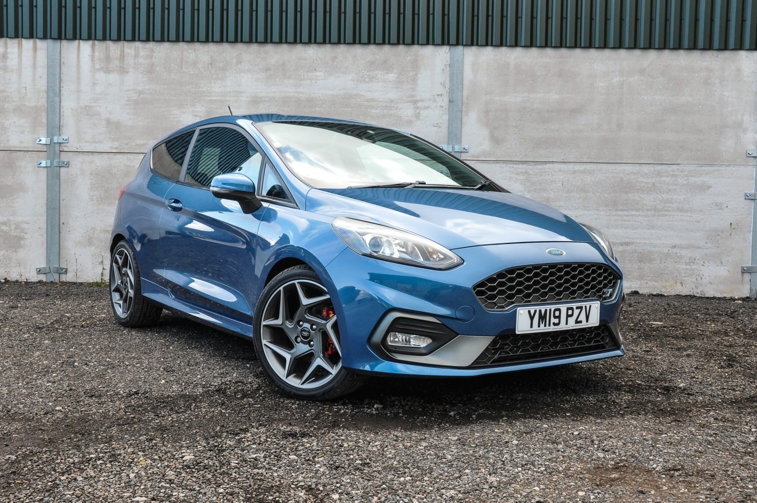 Ford Fiesta - image 1 of 35