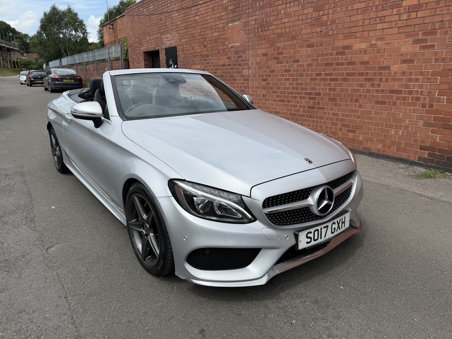 Mercedes-Benz C Class - image 1 of 15