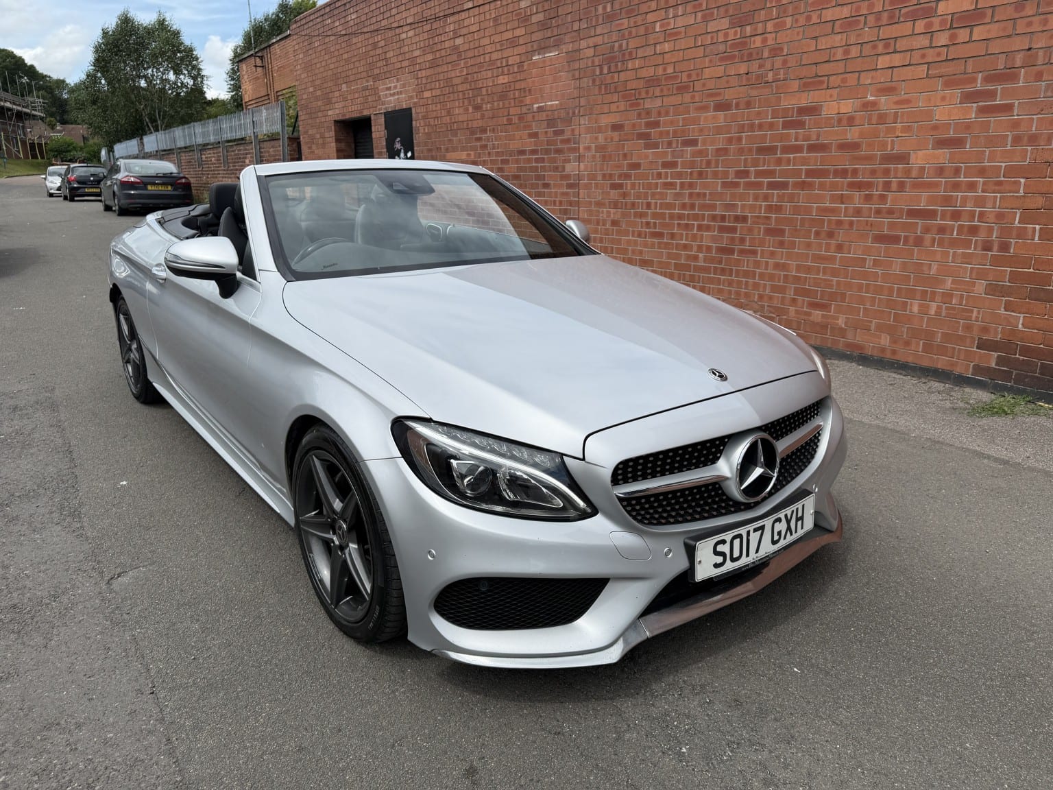 Mercedes-Benz C Class - image 1 of 15