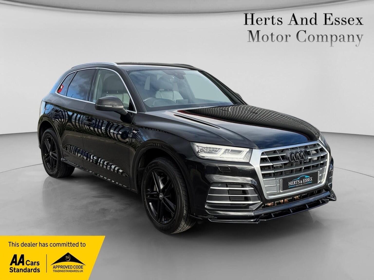 2017 Audi Q5 2.0 TDI S line S Tronic quattro Euro 6 in black — photo 1 of 30