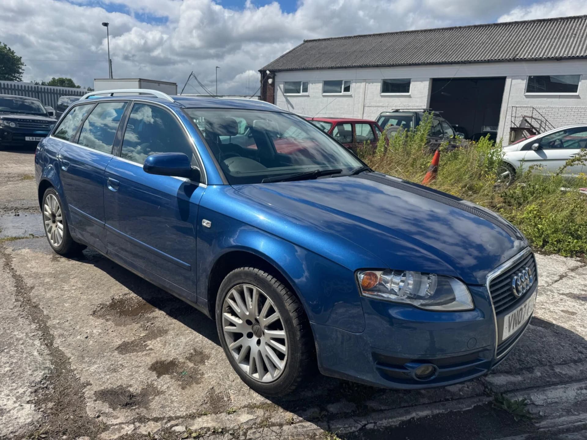 Audi A4 Avant - image 1 of 10