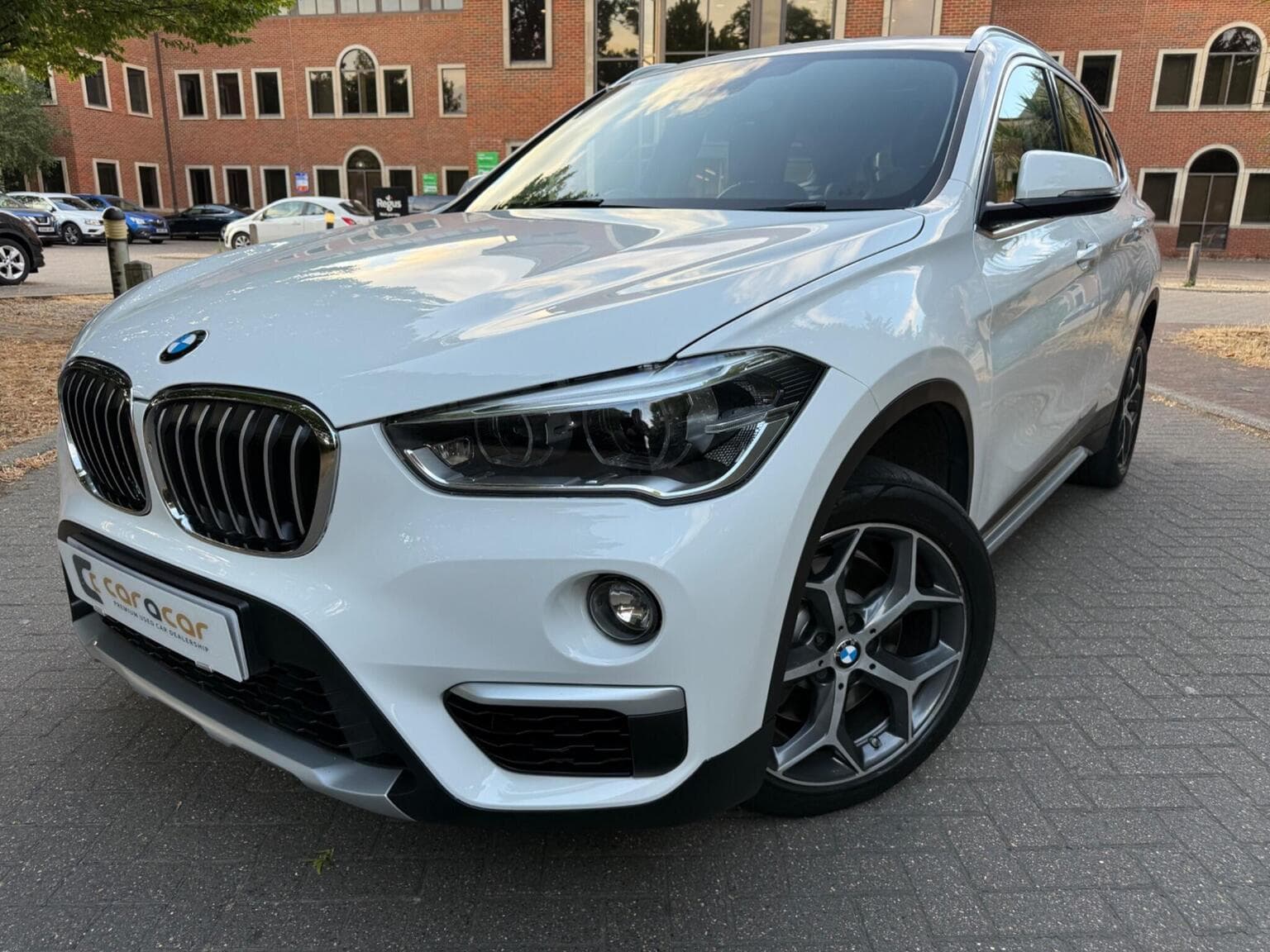 BMW X1 - image 1 of 66