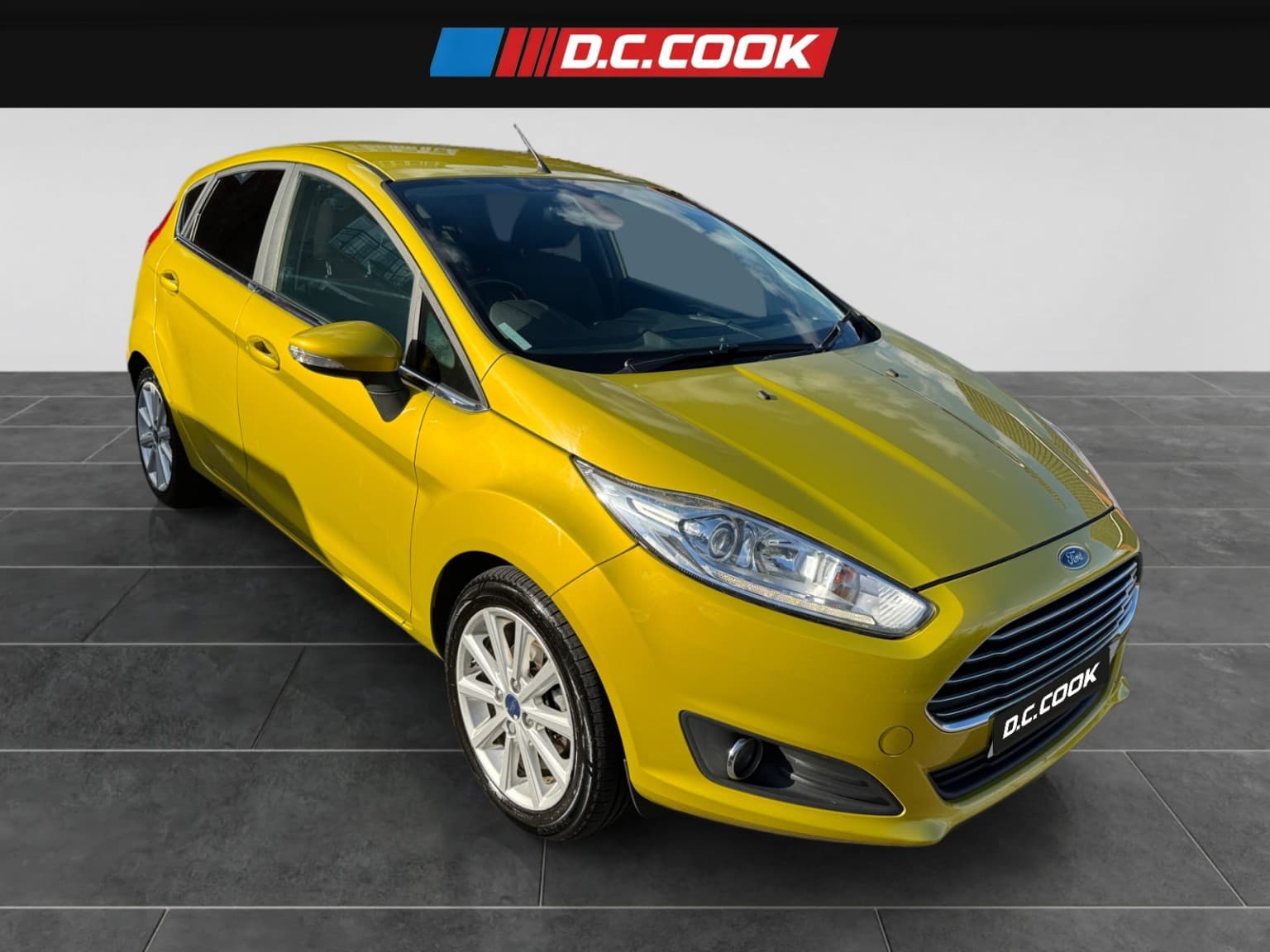 Ford Fiesta - image 1 of 16