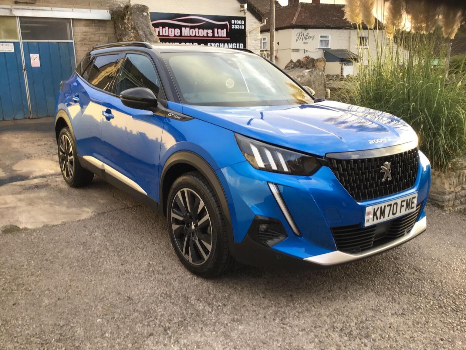 Peugeot 2008 - image 1 of 6