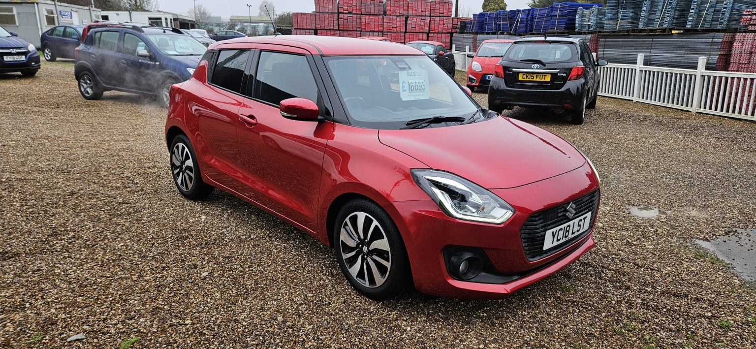Suzuki Swift - image 1 of 18