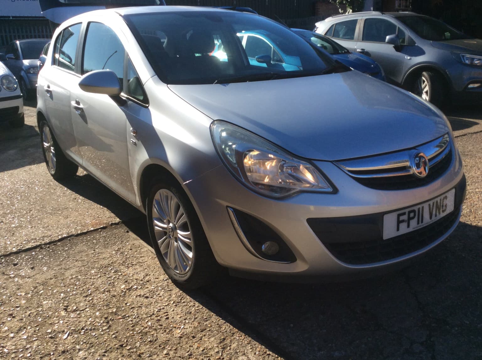 Vauxhall Corsa - image 1 of 25