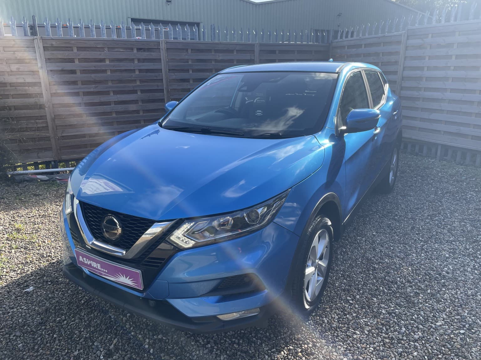 Nissan Qashqai - image 1 of 26