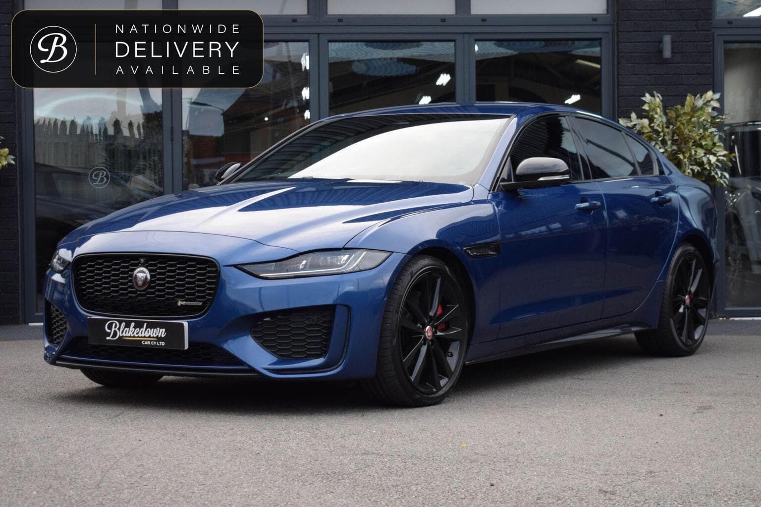 Jaguar XE - image 1 of 22