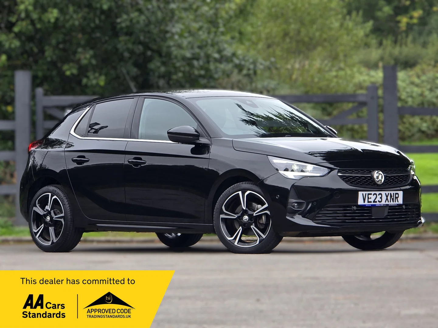 Vauxhall Corsa - image 1 of 28