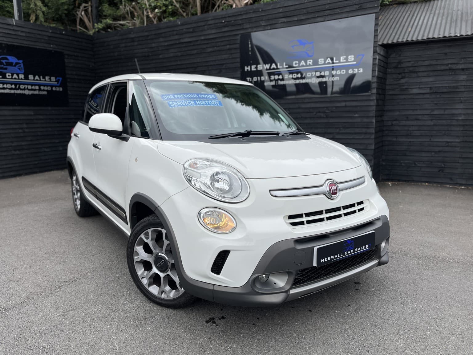 Fiat 500L - image 1 of 25