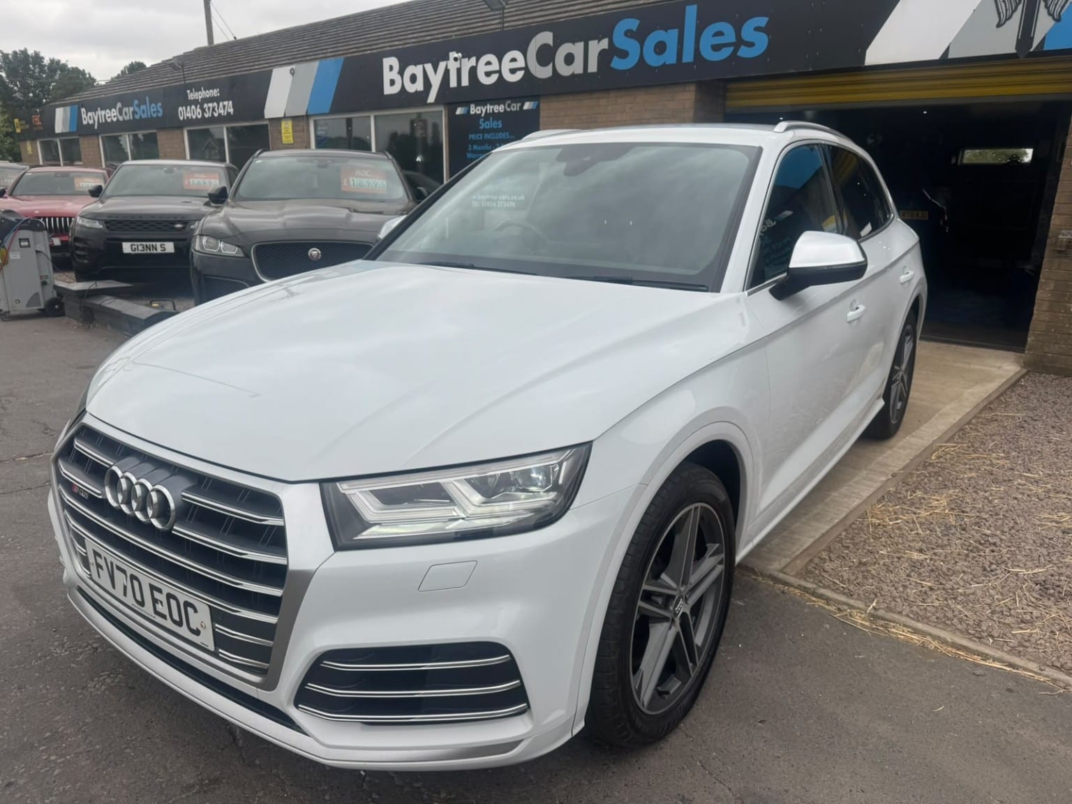 Audi SQ5 - image 1 of 17
