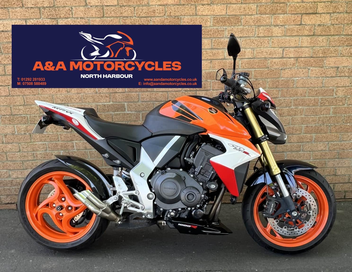 Honda CB1000R - image 1 of 10