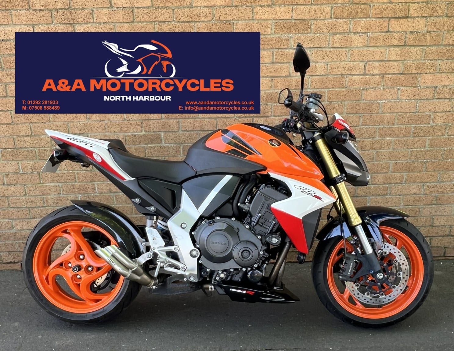 Honda CB1000R - image 1 of 10