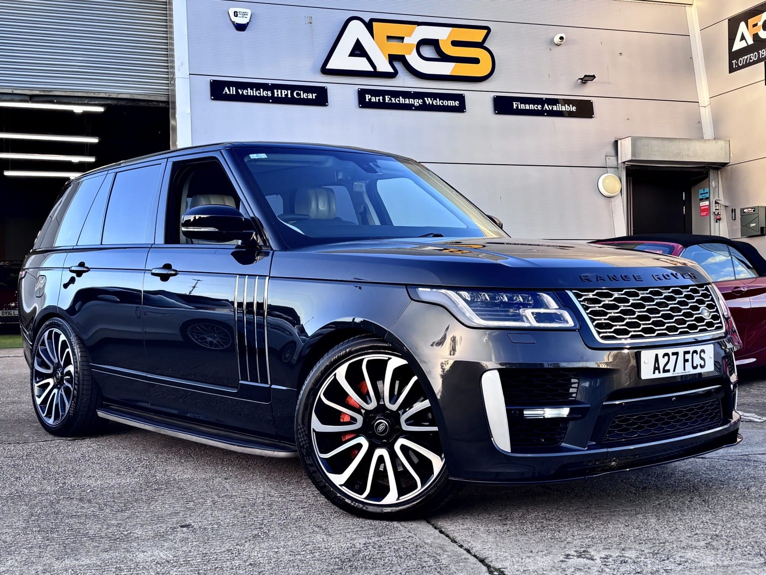 Land Rover Range Rover - image 1 of 67