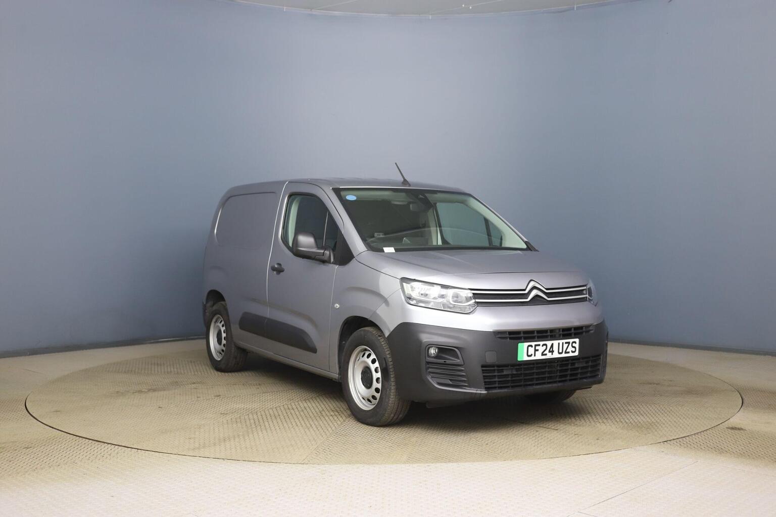 Citroen E-Berlingo - image 1 of 13