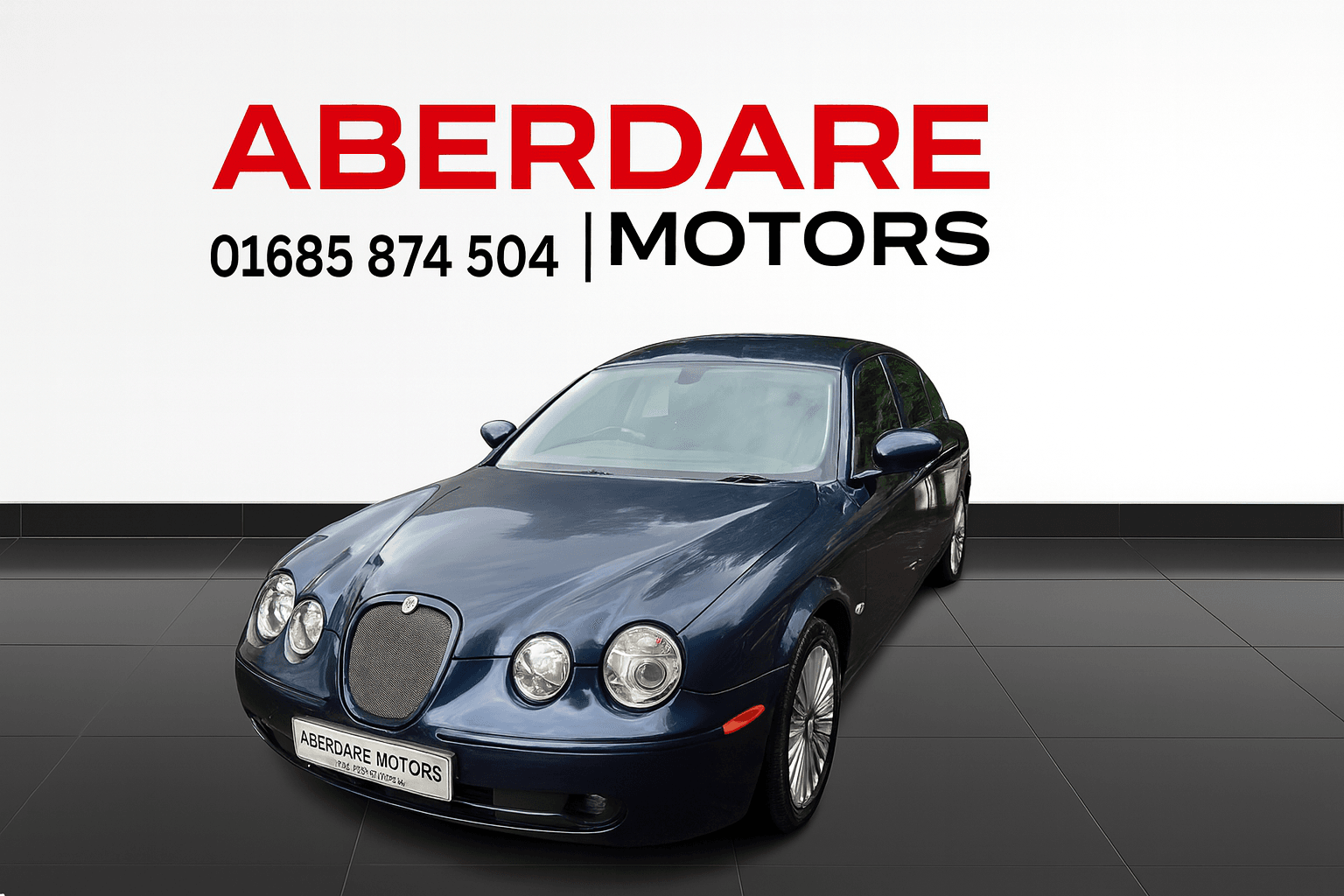 Jaguar S-Type - image 1 of 13