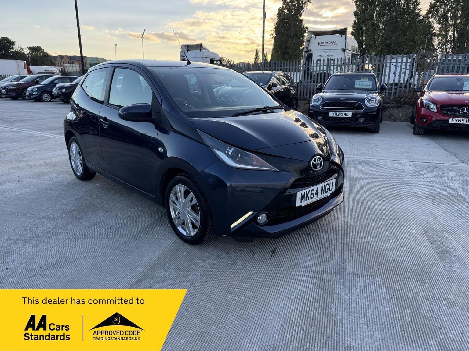 Toyota Aygo - image 1 of 48