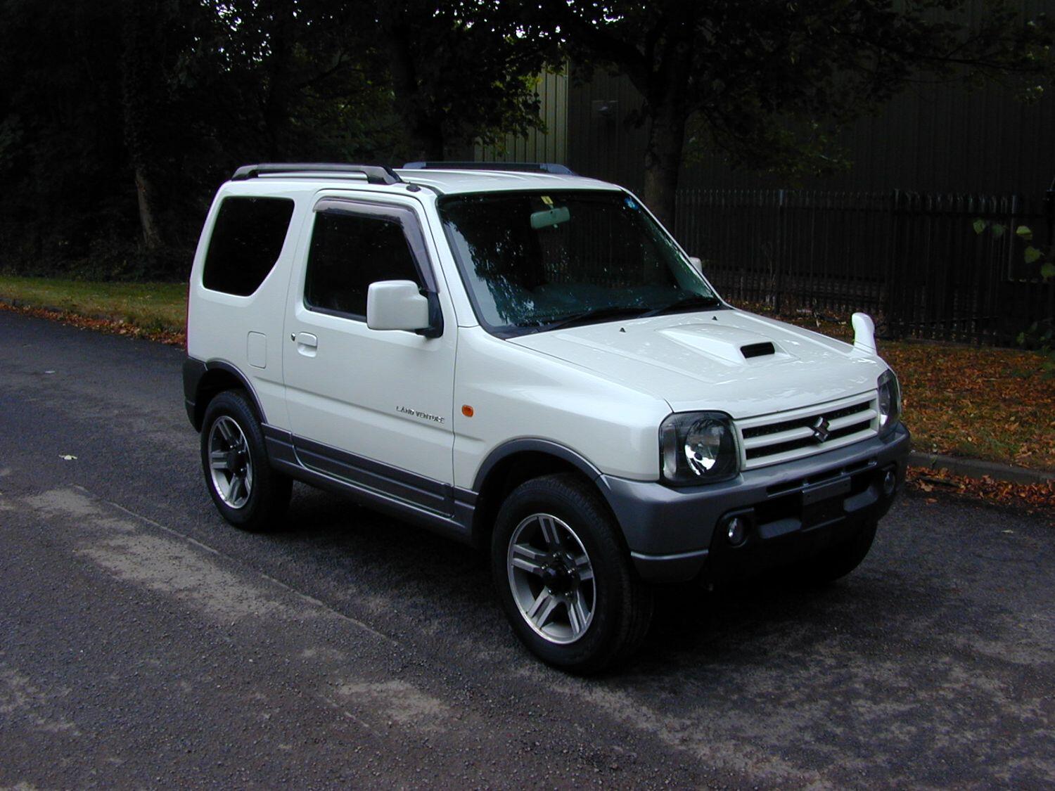 Suzuki Jimny - image 1 of 75