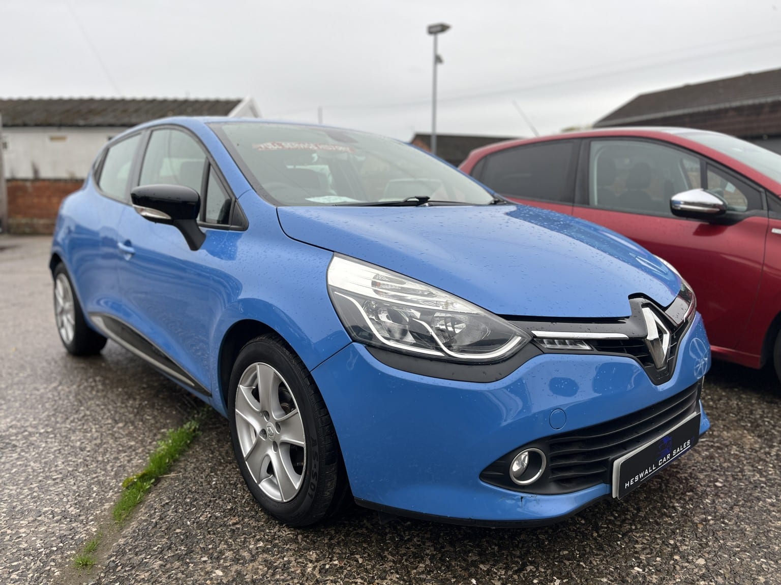 2015 Renault Clio 1.2 Dynamique Nav 1.2 16V 75 in blue — photo 1 of 2