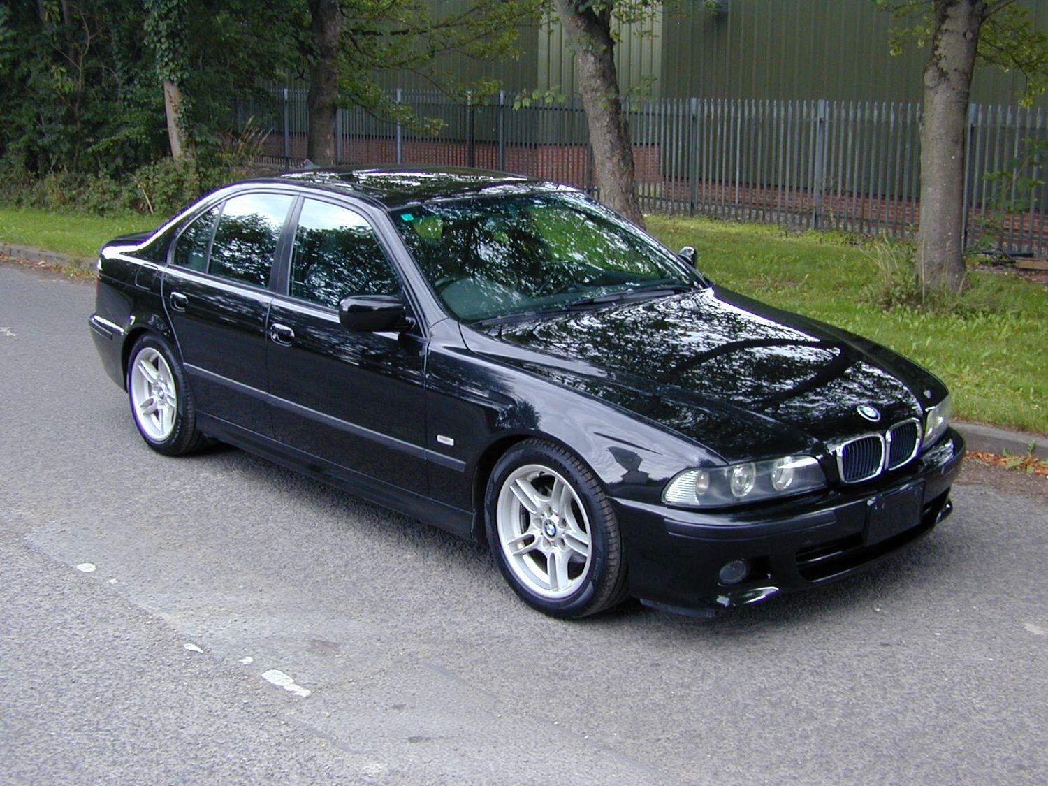 BMW 5 Series - image 1 of 81