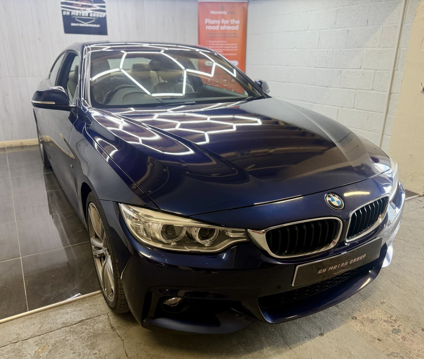 BMW 4 Series - image 1 of 25