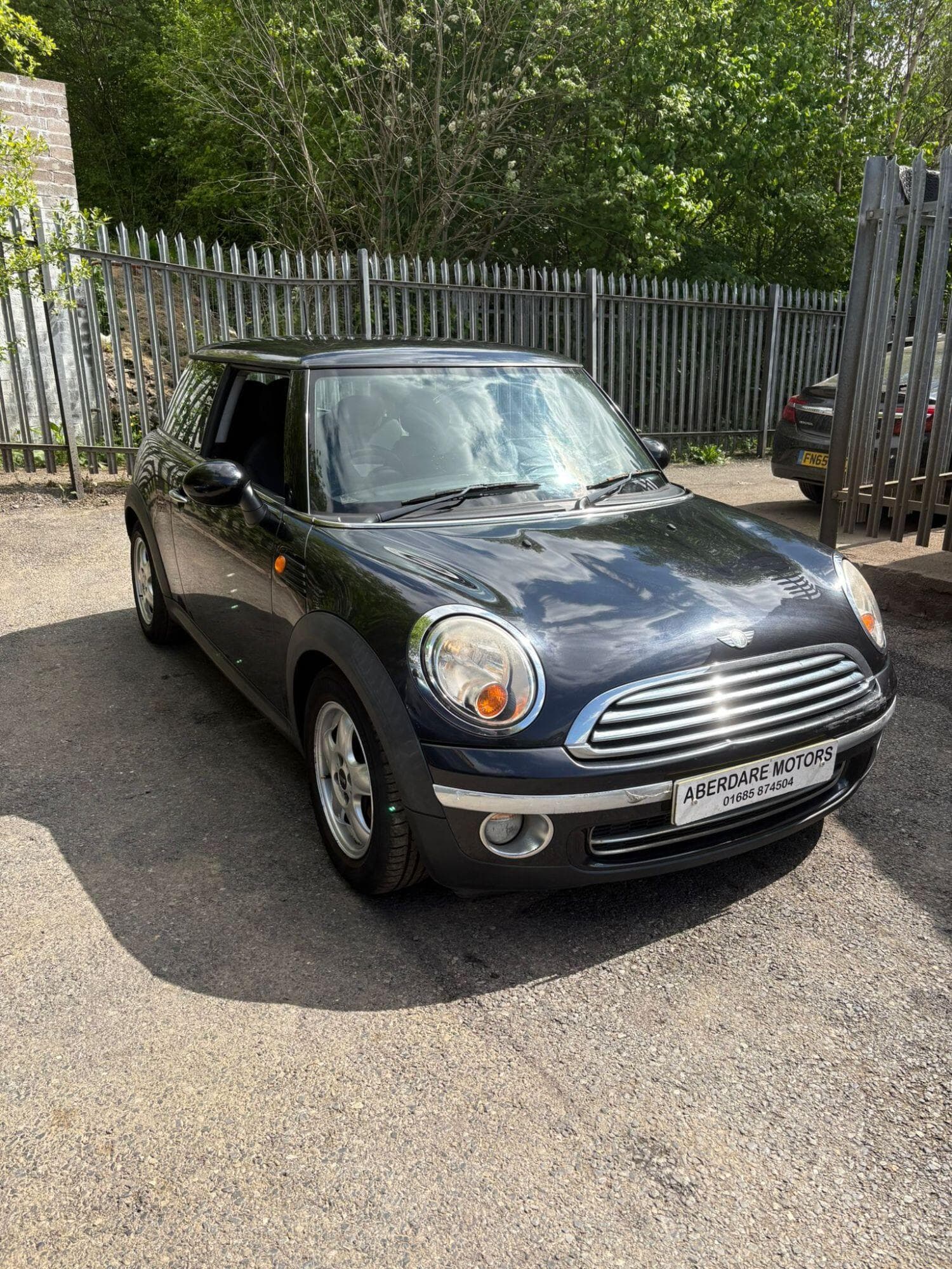 MINI Hatch - image 1 of 13