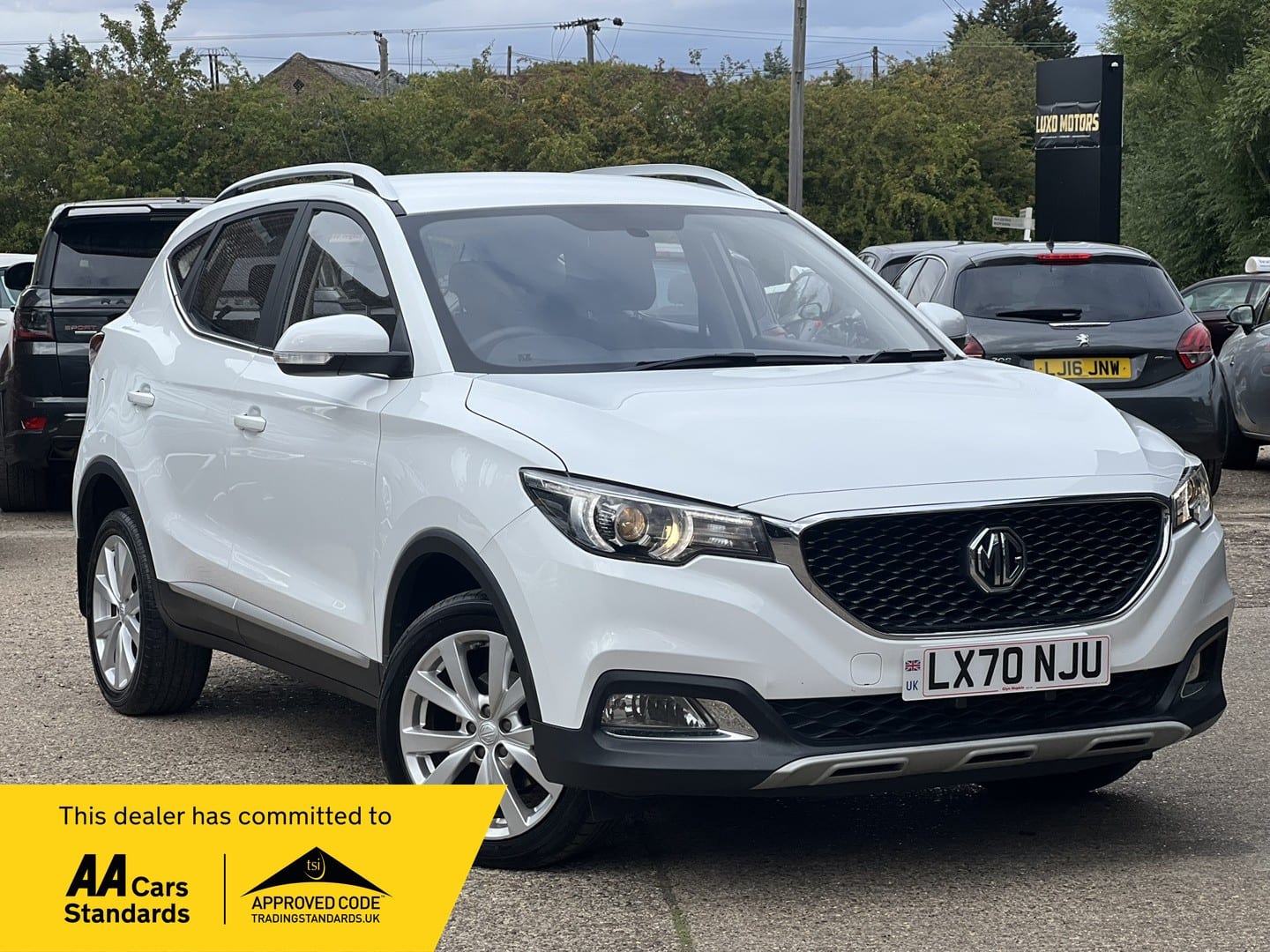 MG MG ZS - image 1 of 59