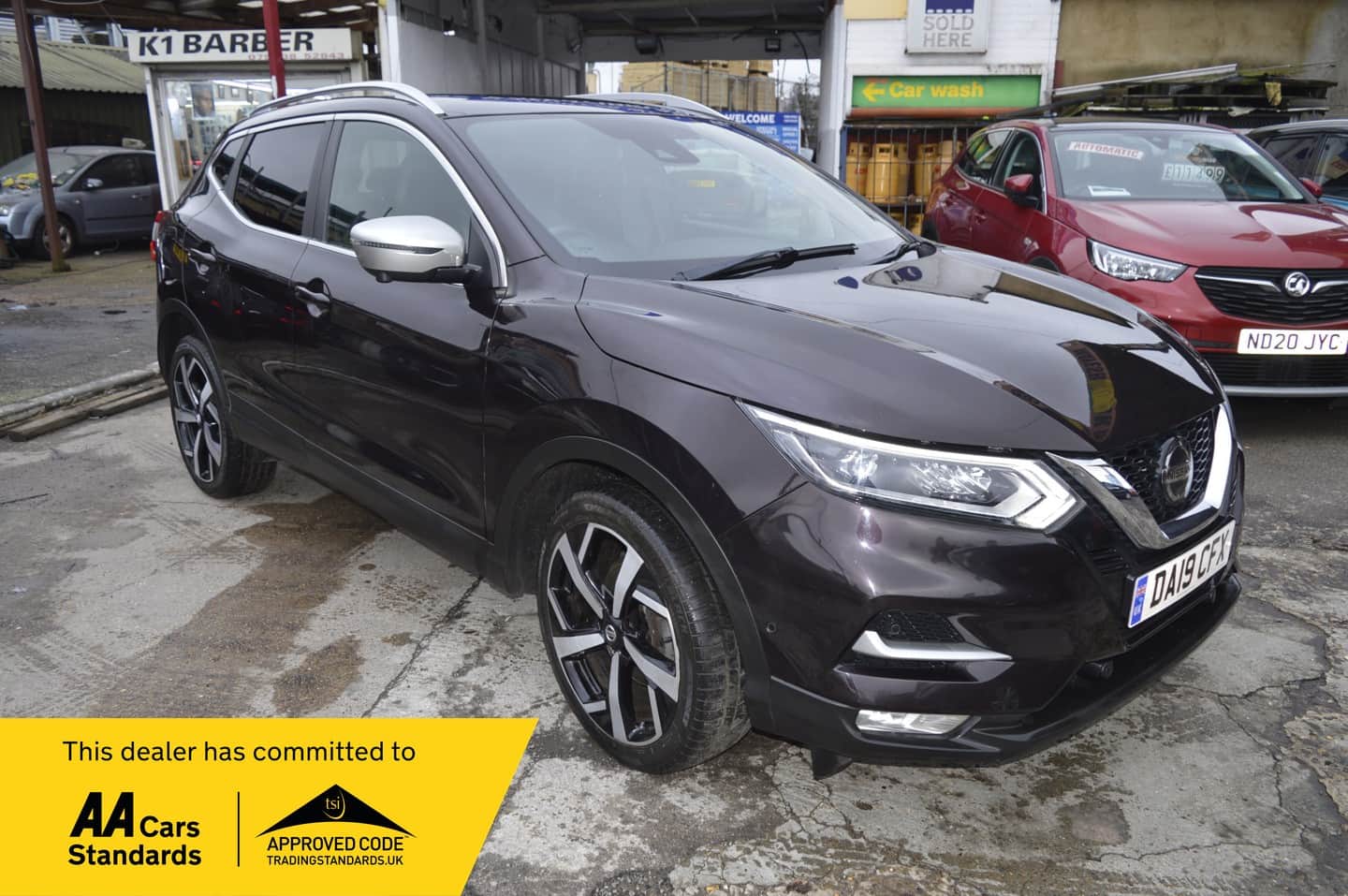Nissan Qashqai - image 1 of 25