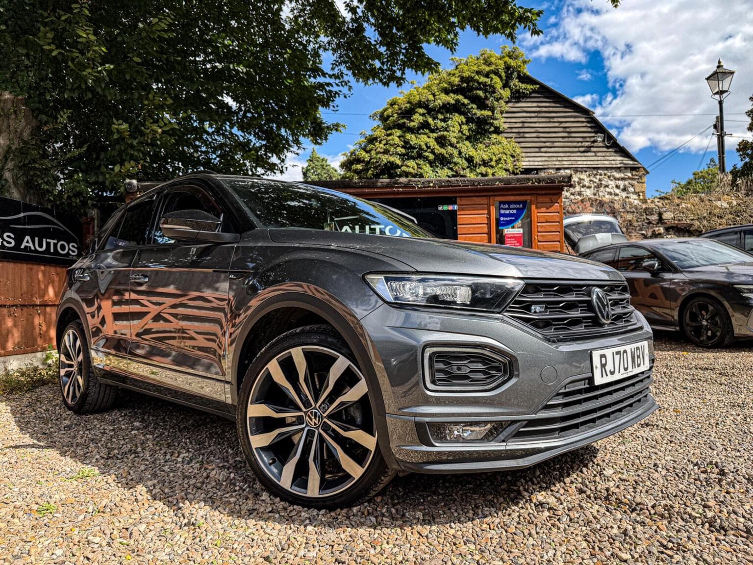VOLKSWAGEN T-ROC