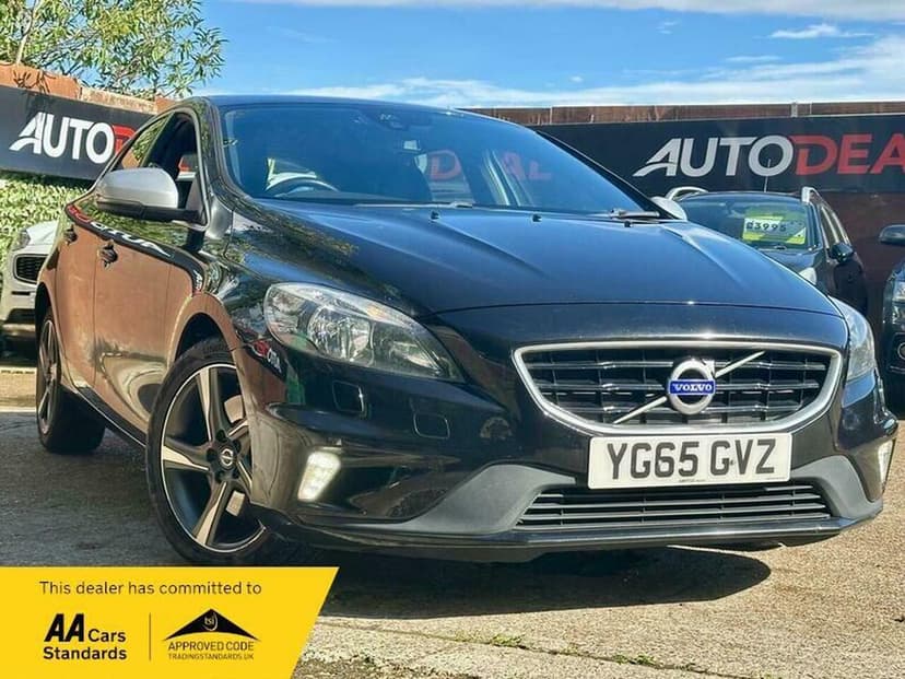 2015 VOLVO V40