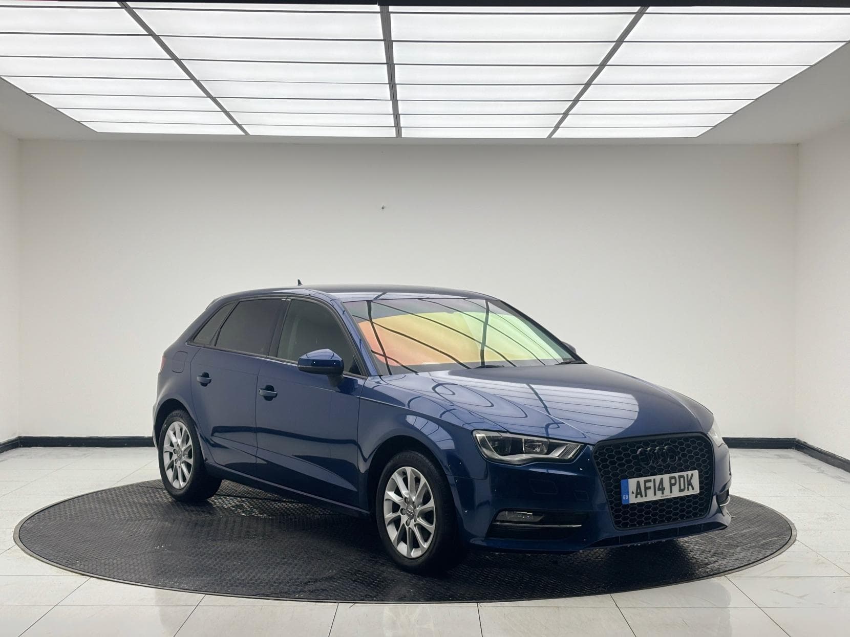 2014 Audi A3 1.4 TFSI SE Sportback 5dr Petrol S — photo 1 of 37