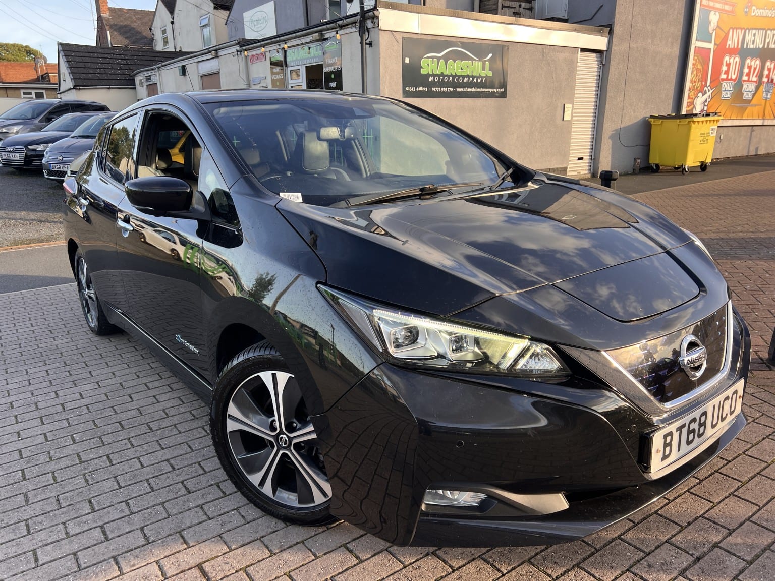 Nissan Leaf - image 1 of 16