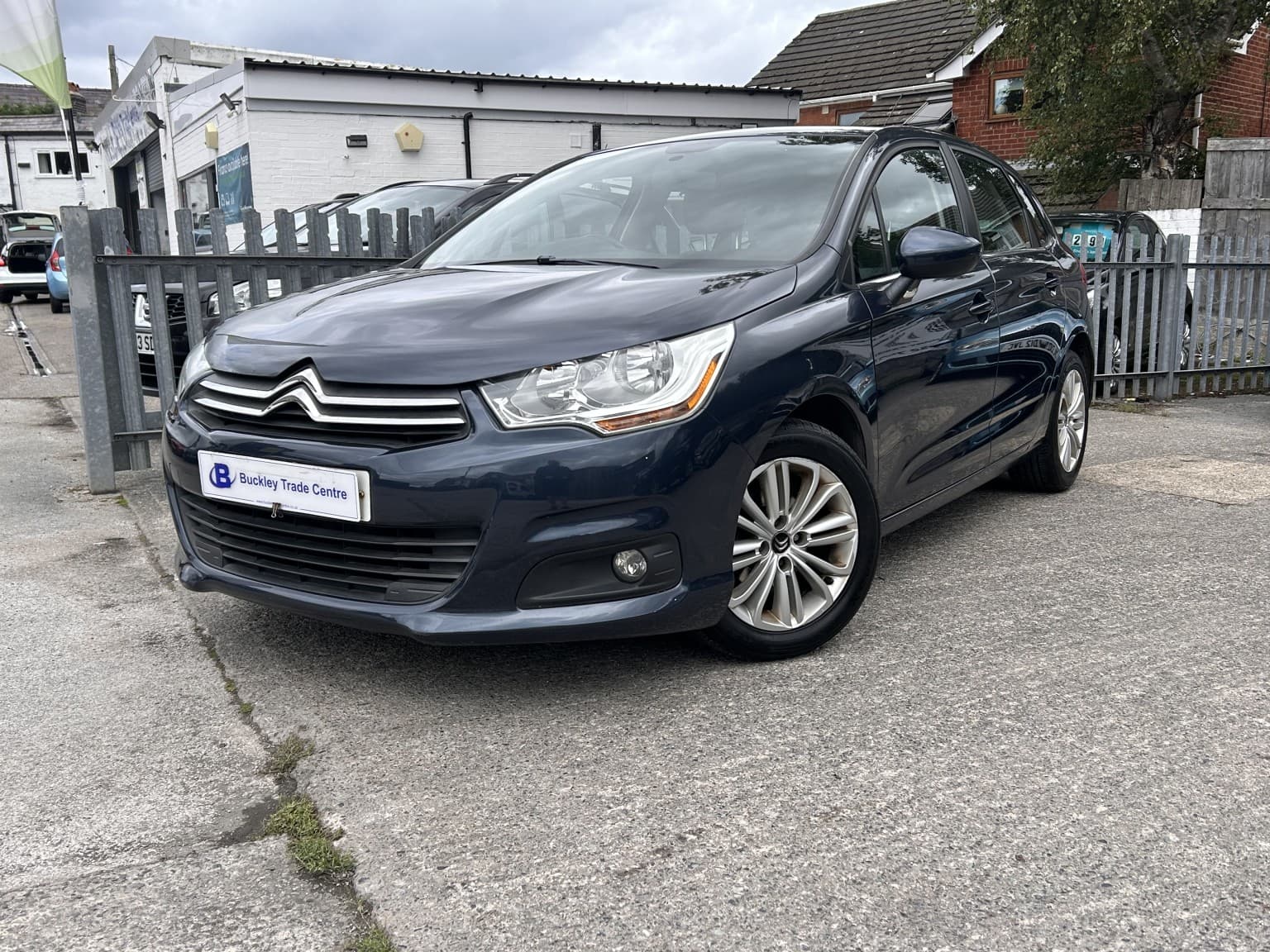 Citroen C4 - image 1 of 8