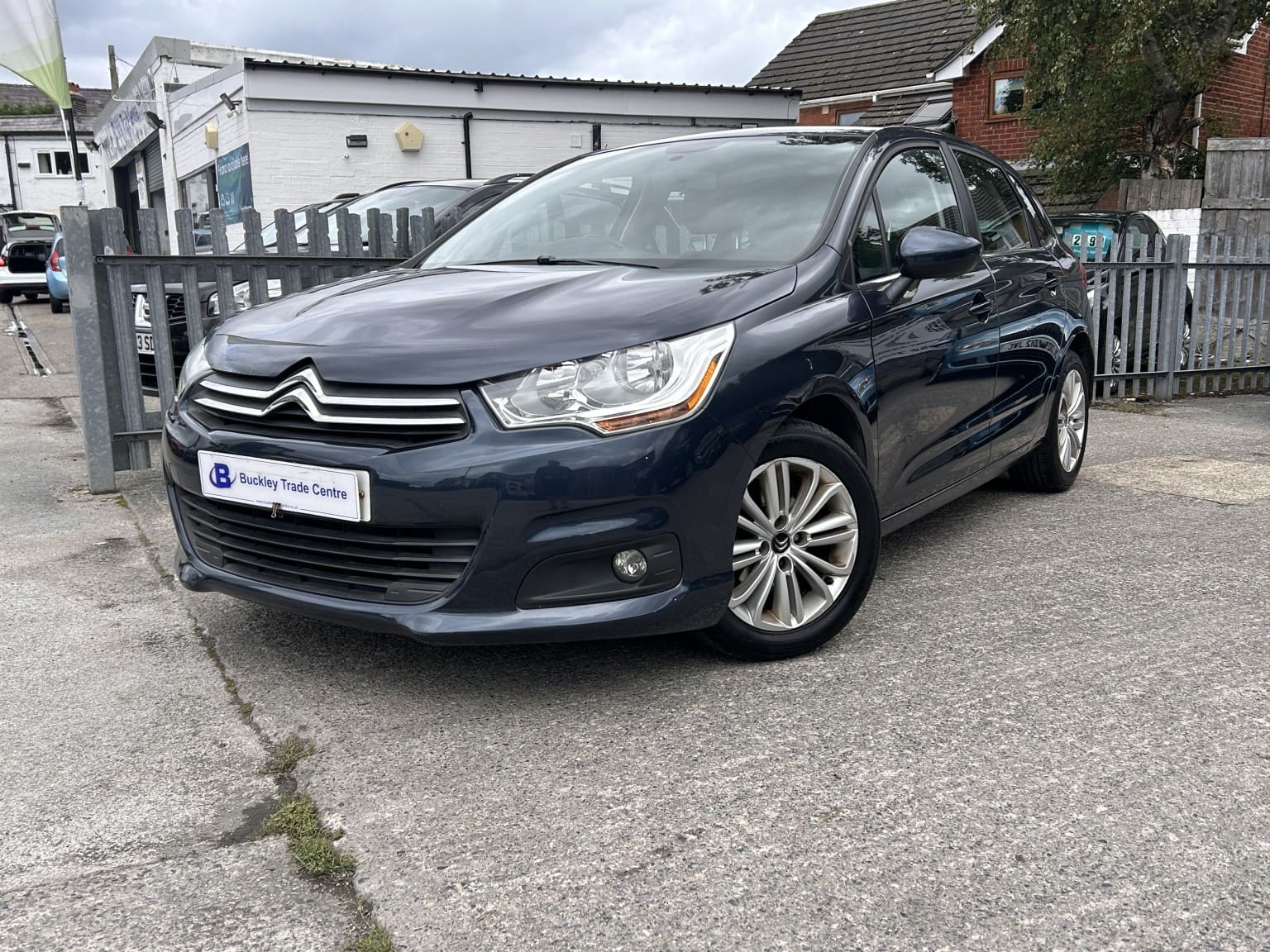 Citroen C4 - image 1 of 8