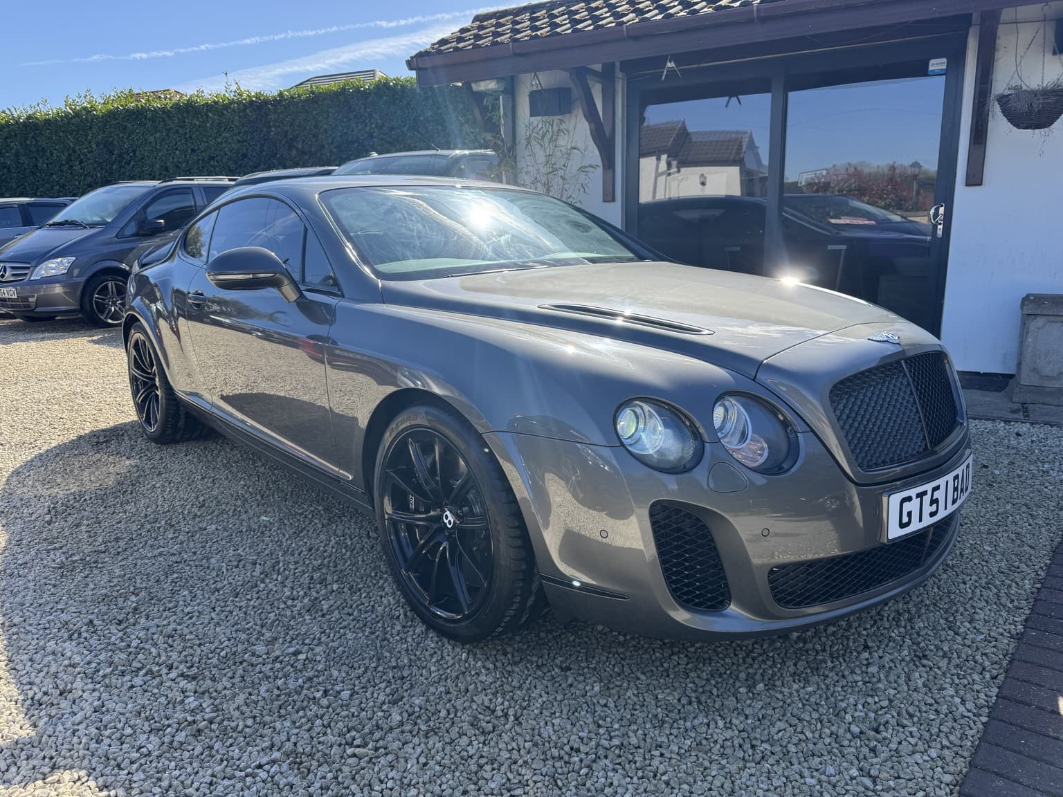 Bentley Continental - image 1 of 47