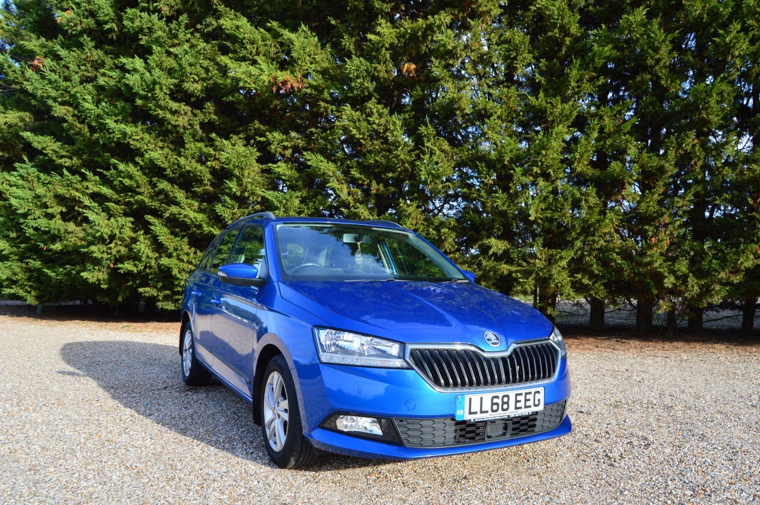 Skoda Fabia - image 1 of 37